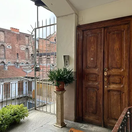 Sakura Via Napione 3*