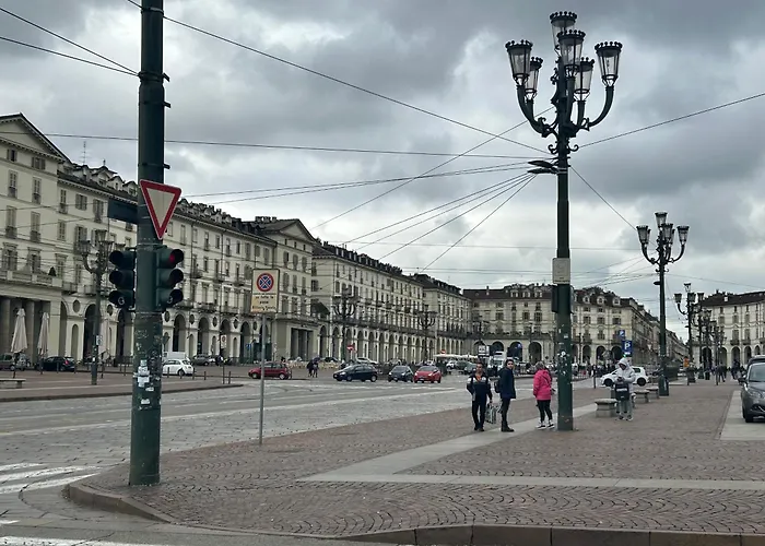 Sakura Via Napione Nocleg ze śniadaniem Turyn